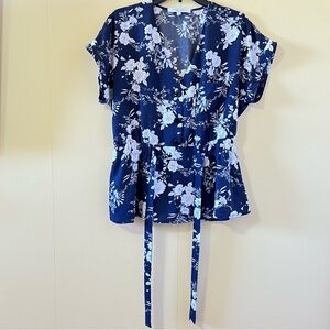 Sweet Rain Navy Blue Floral Peplum Blouse Size: XL Pre-owned